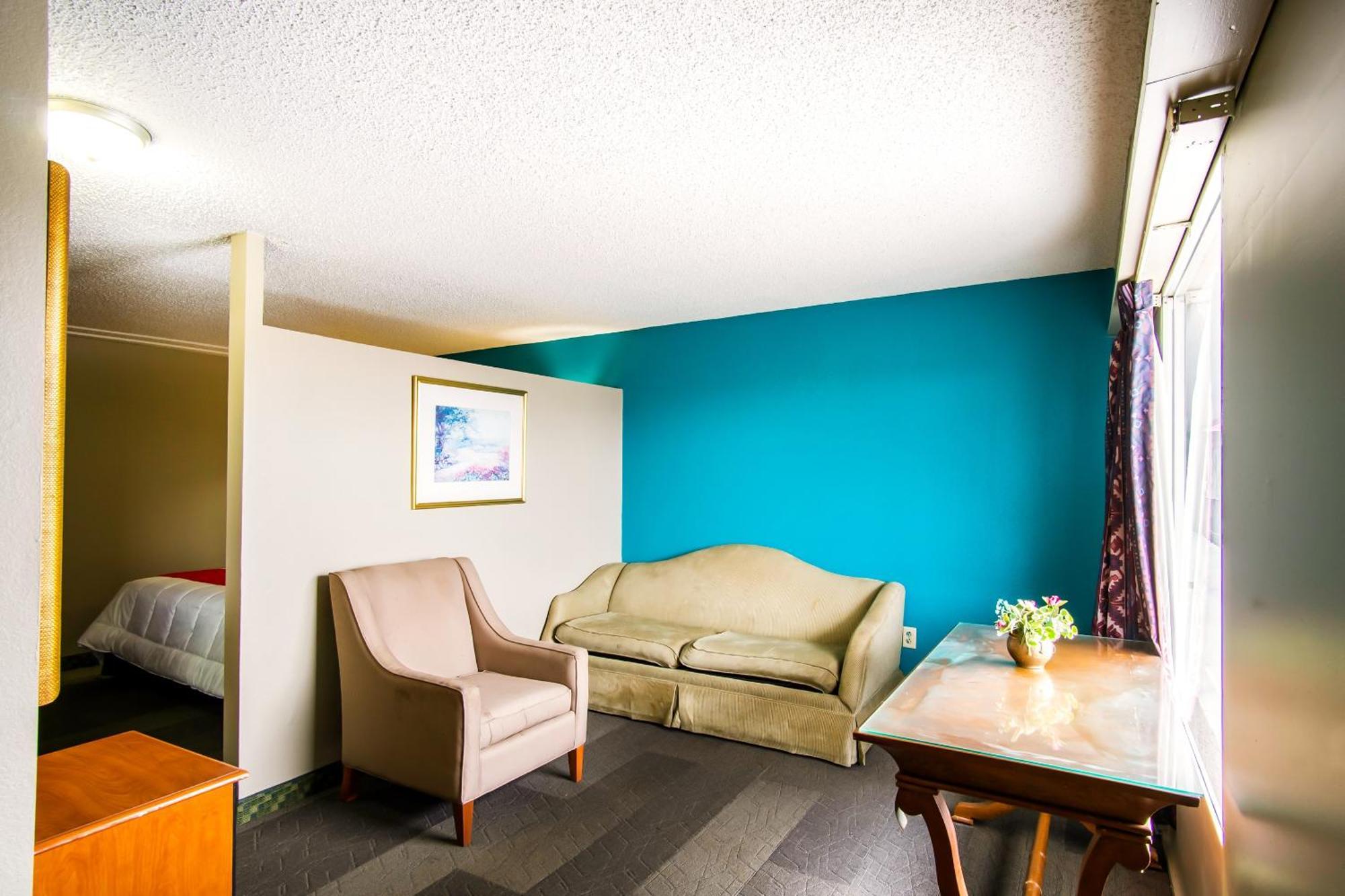 Oyo Hotel Hutchinson West 4Th Ave Экстерьер фото