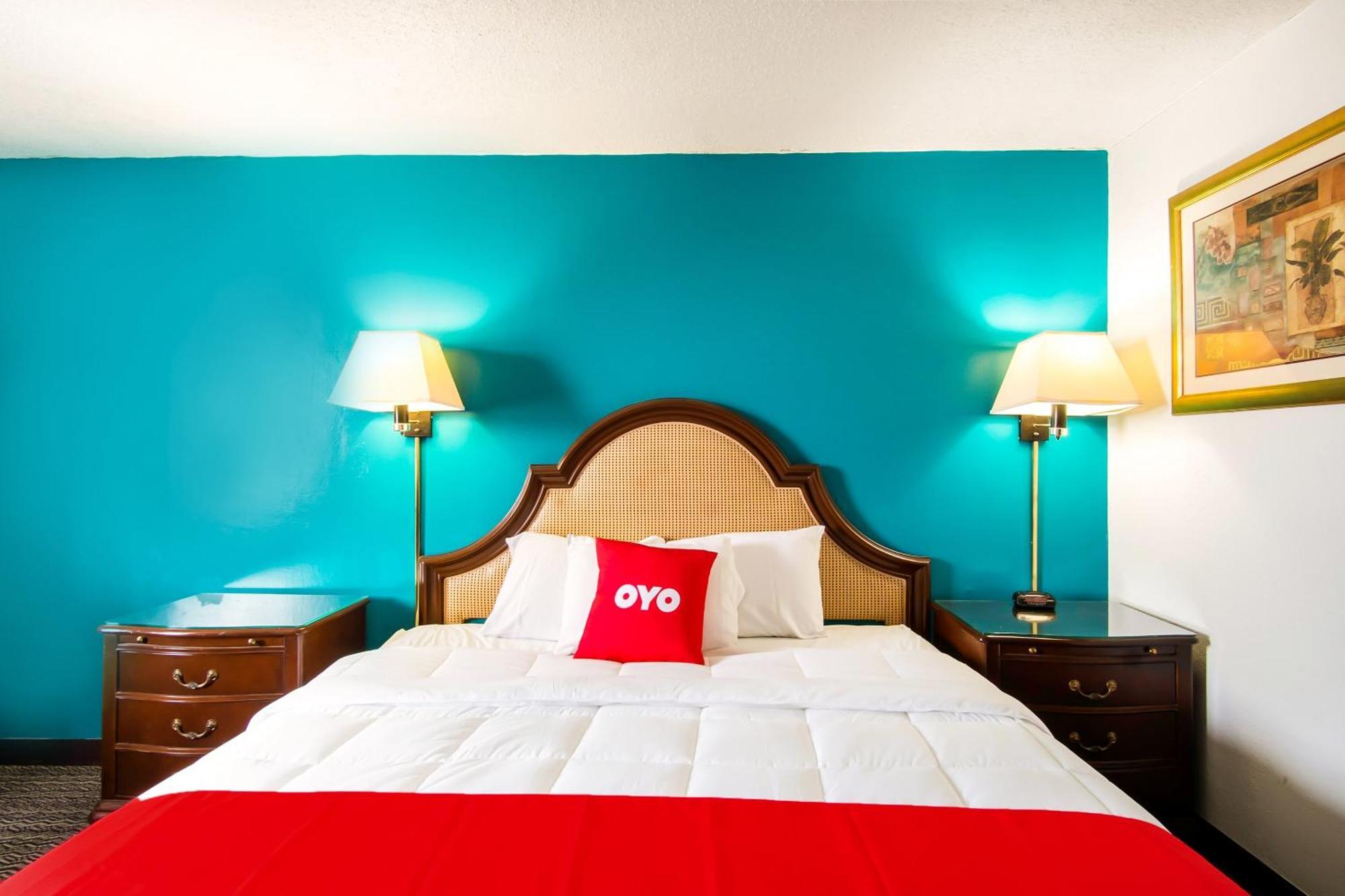 Oyo Hotel Hutchinson West 4Th Ave Экстерьер фото