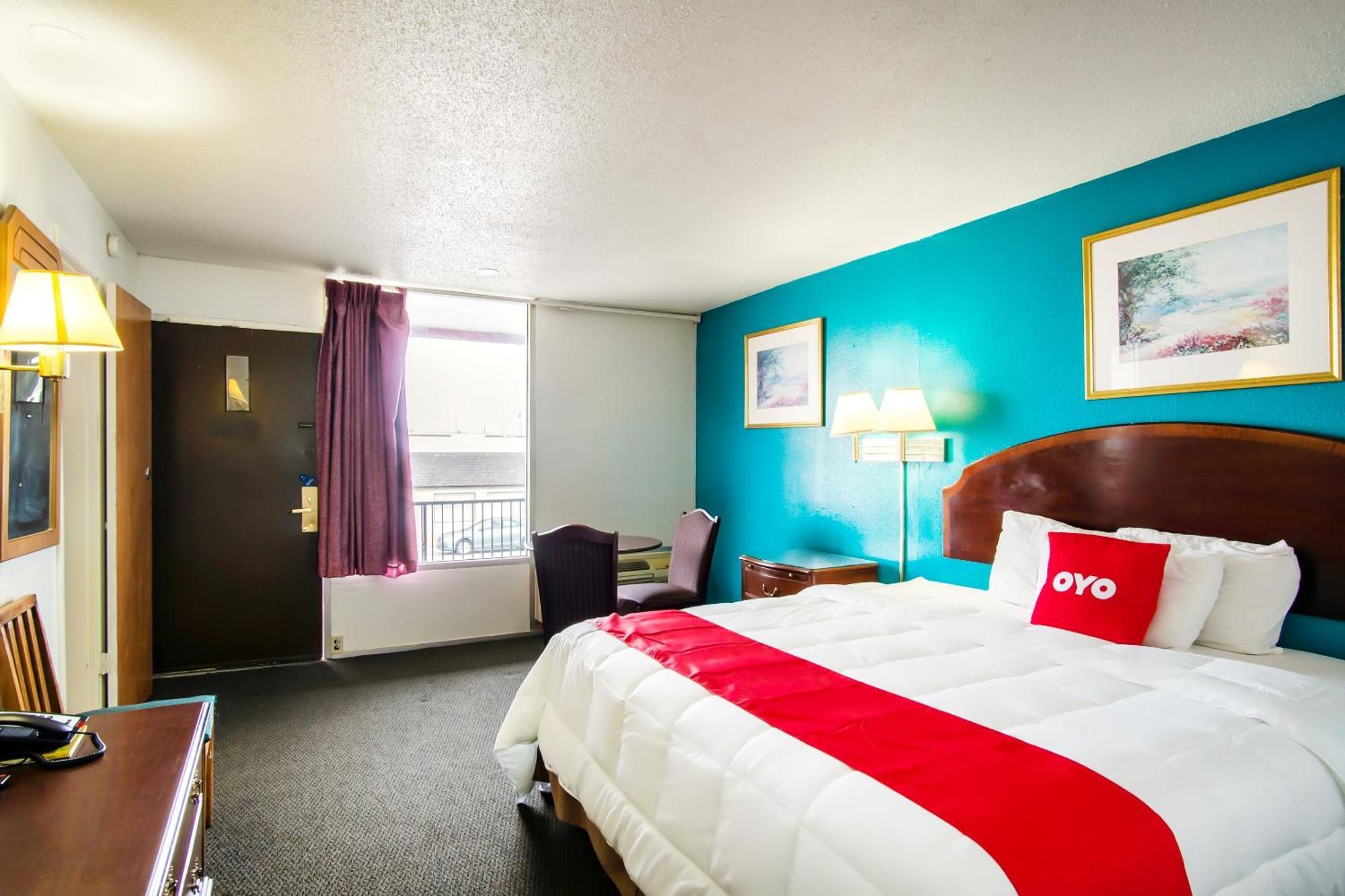 Oyo Hotel Hutchinson West 4Th Ave Экстерьер фото