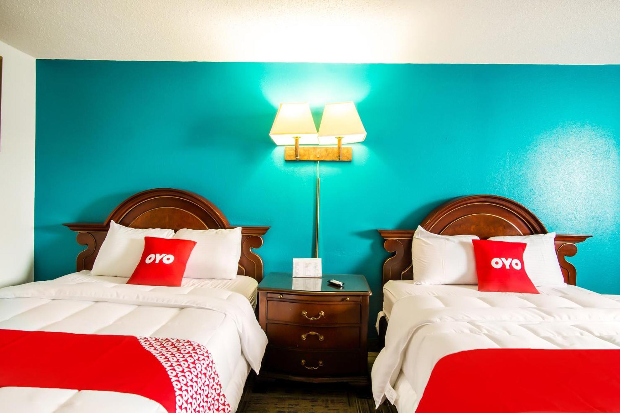 Oyo Hotel Hutchinson West 4Th Ave Экстерьер фото